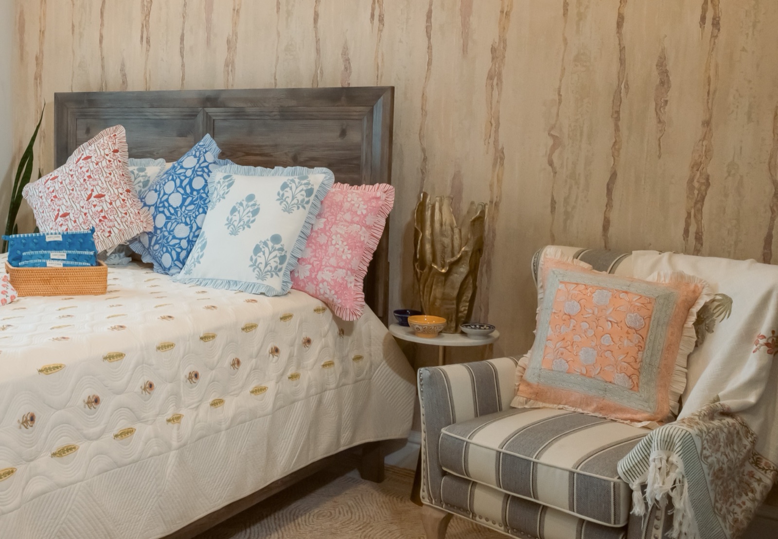 Pillows & Cushion Covers